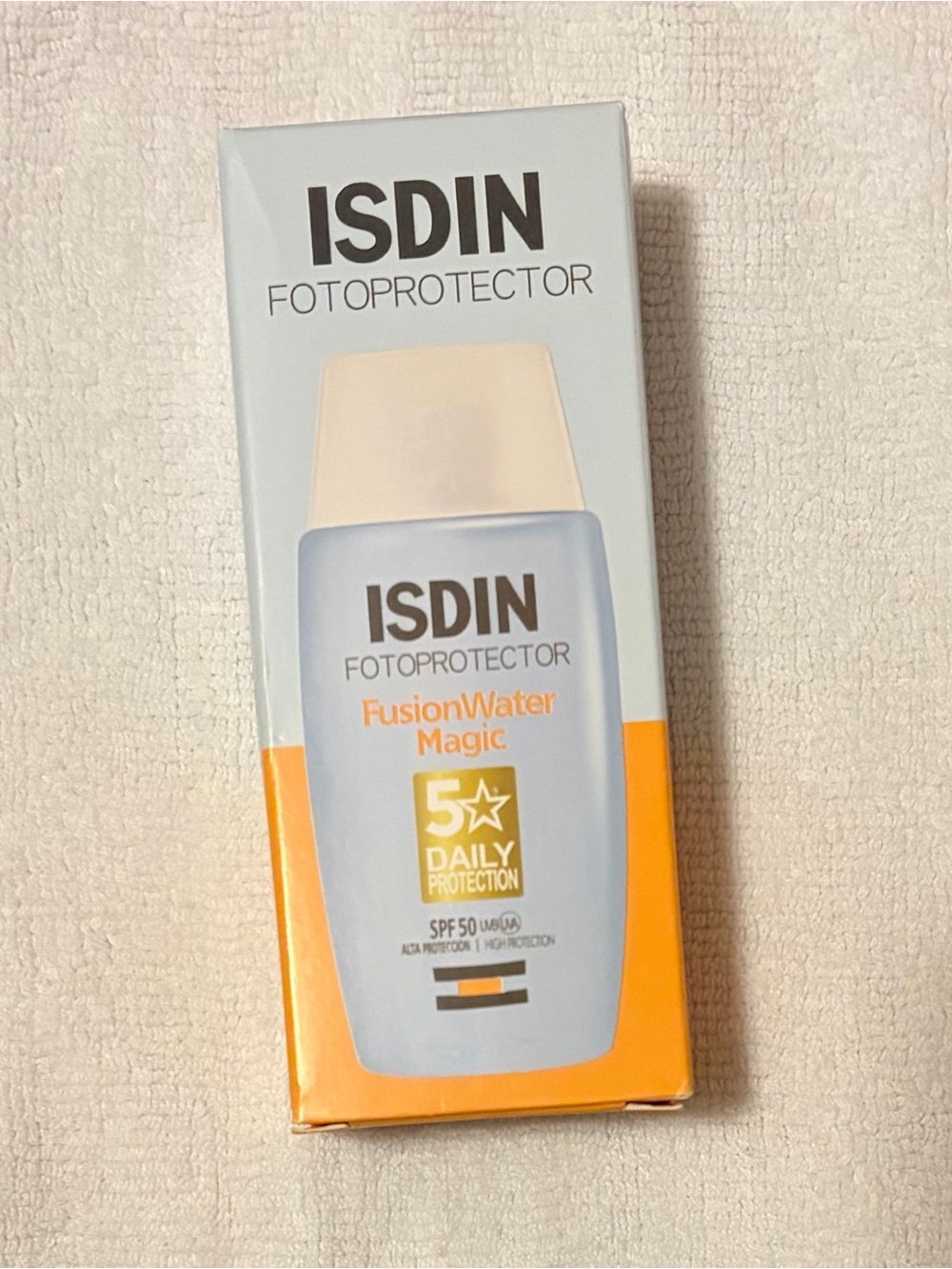 ISDIN Fotoprotector Fusion Water Magic SPF 50 Sunscreen — White & Orange